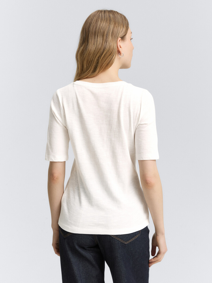 t-shirt à col en v