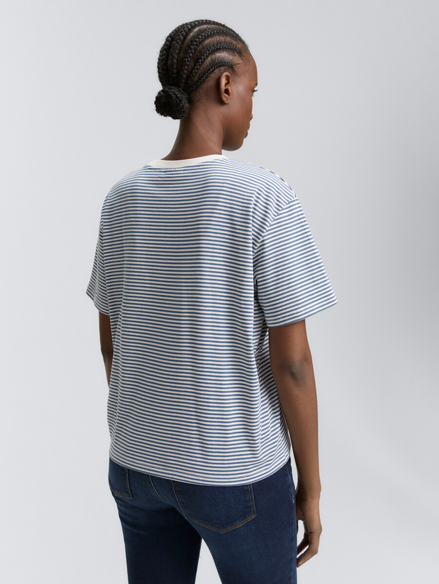 t-shirt à coupe carrée