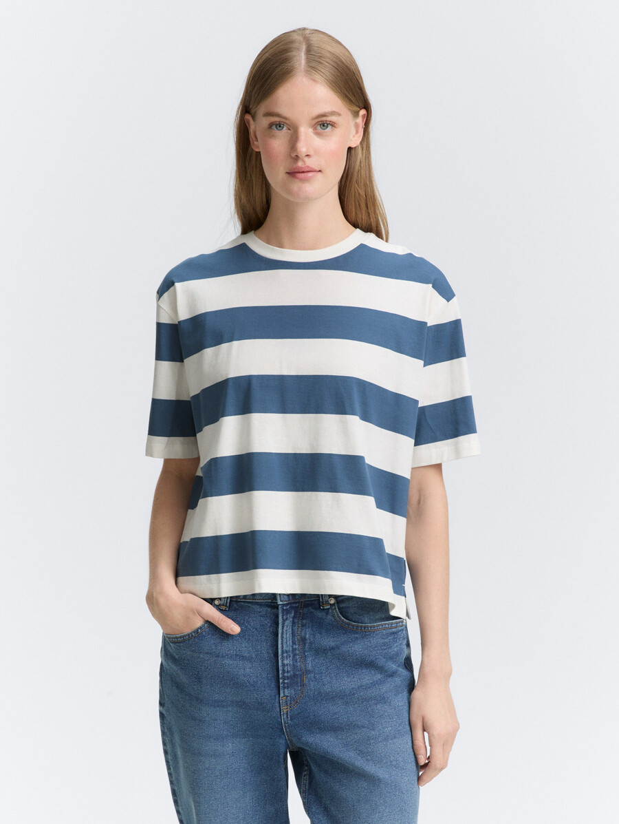 t-shirt à coupe carrée et à rayures
