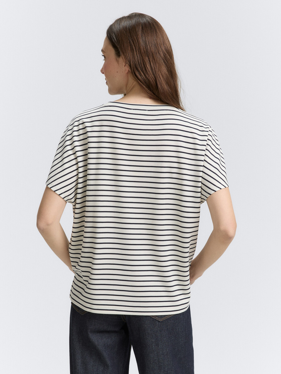 t-shirt à rayures