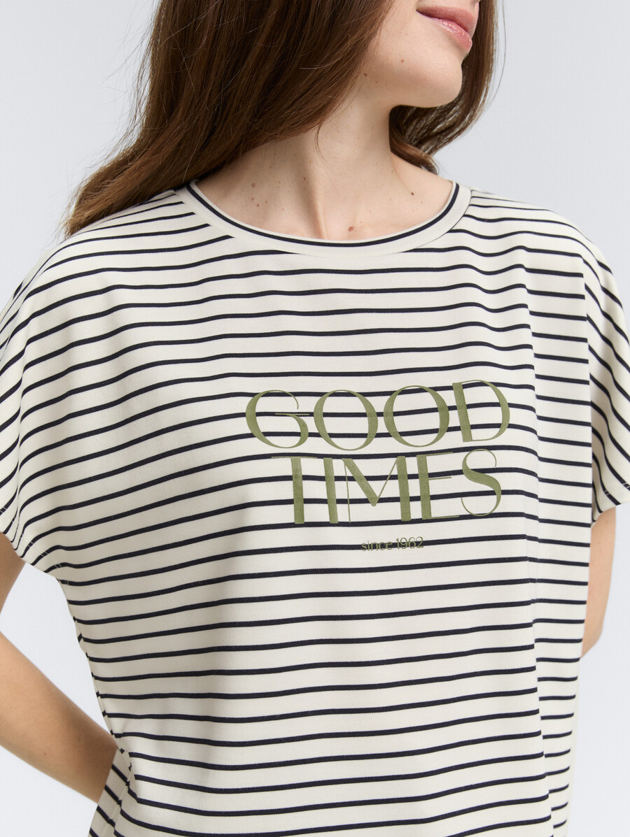 t-shirt à rayures