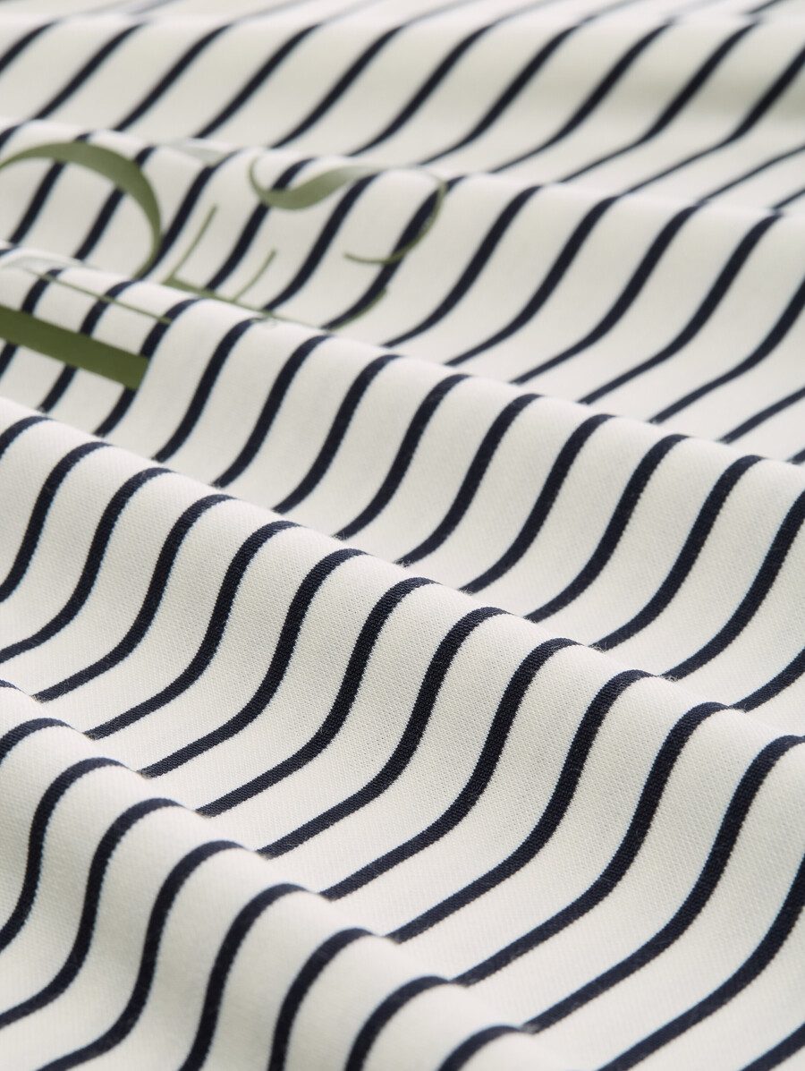 t-shirt à rayures