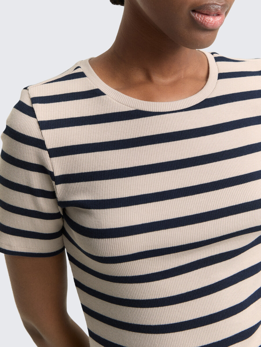 t-shirt ajusté à rayures