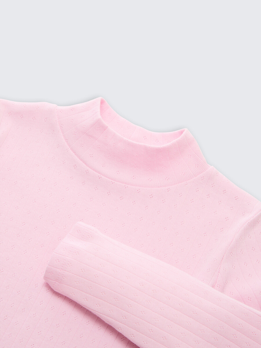 chemise à manches longues en maille ajourée avec col roulé
