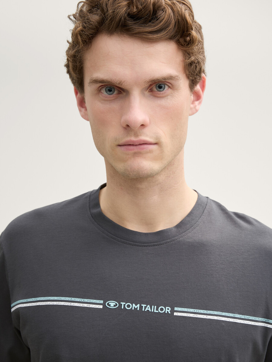 t-shirt imprimé