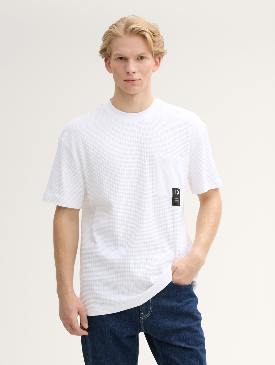 t-shirt coupe décontractée avec poche poitrine