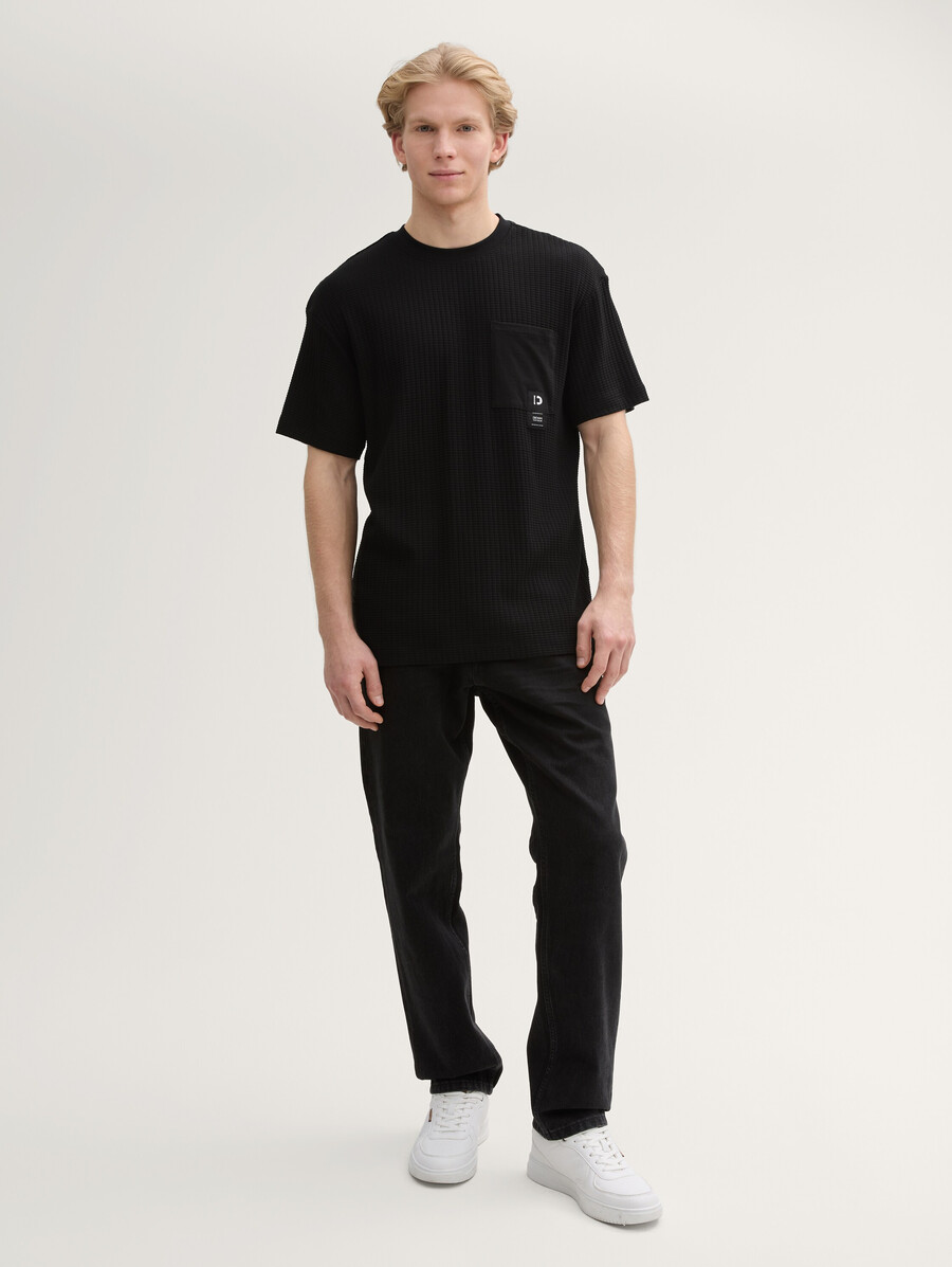 t-shirt coupe décontractée avec poche poitrine