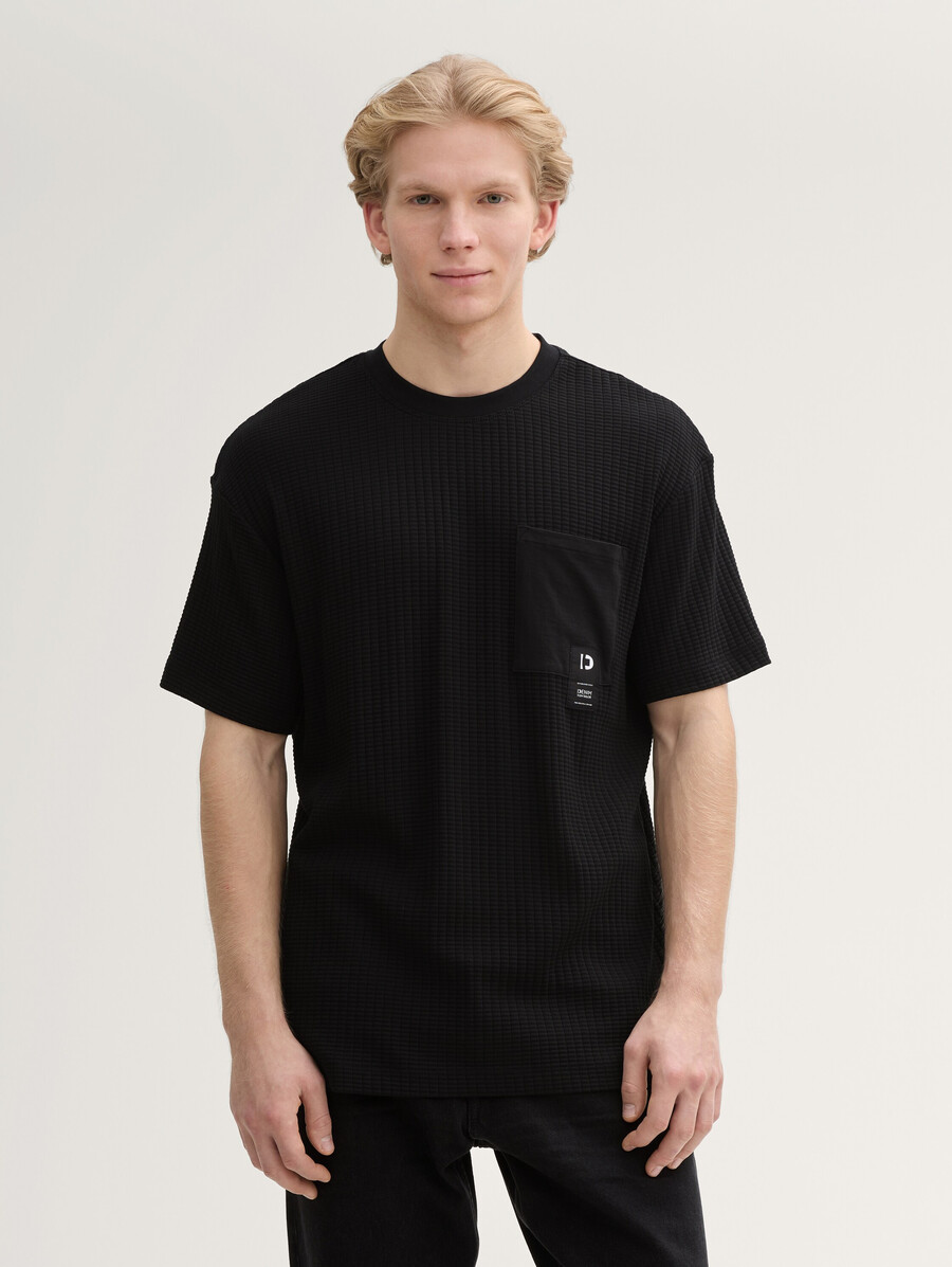 t-shirt coupe décontractée avec poche poitrine