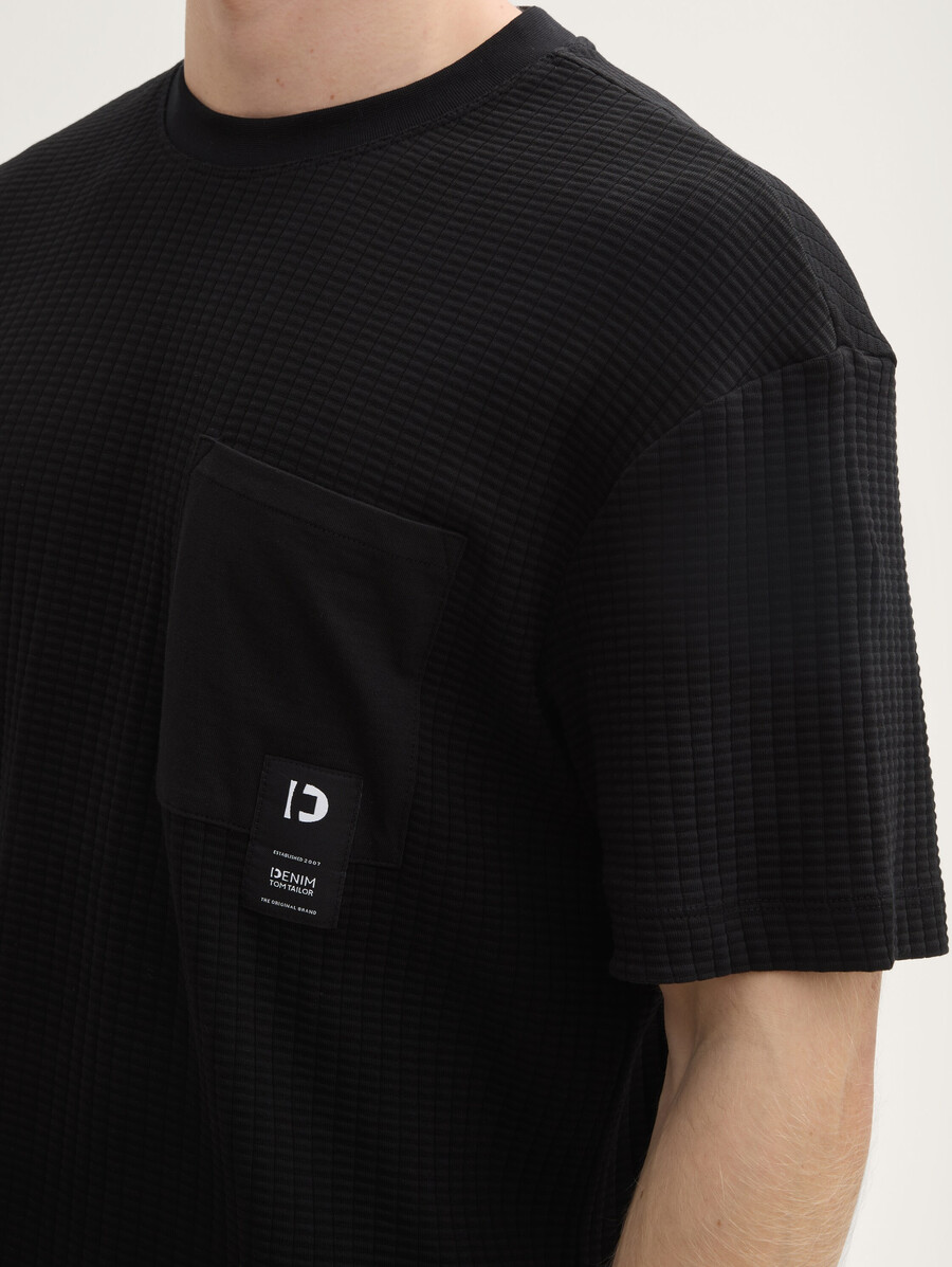 t-shirt coupe décontractée avec poche poitrine