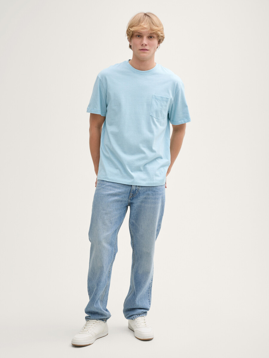 t-shirt coupe décontractée avec poche poitrine