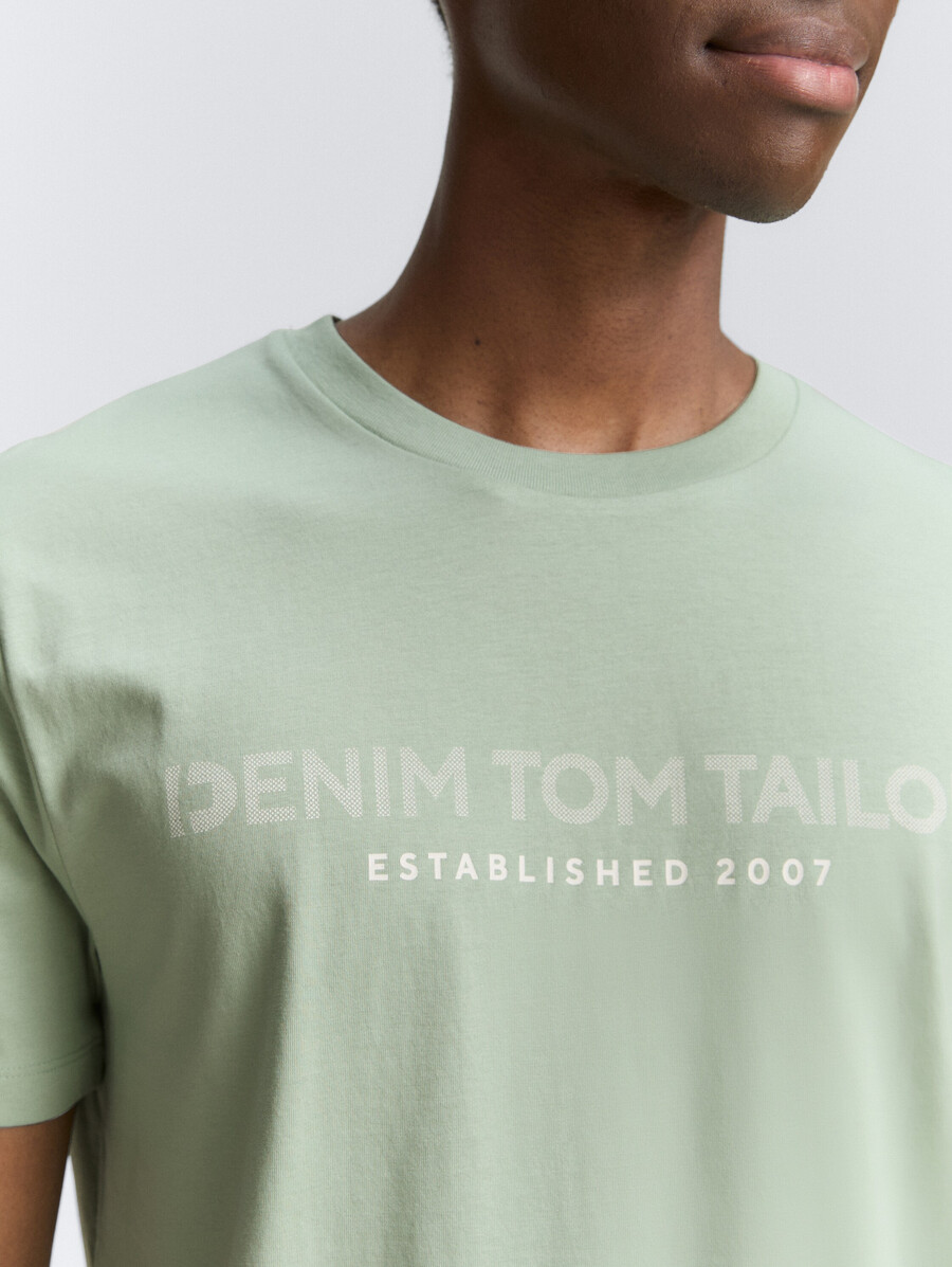 t-shirt basique avec imprimé logo