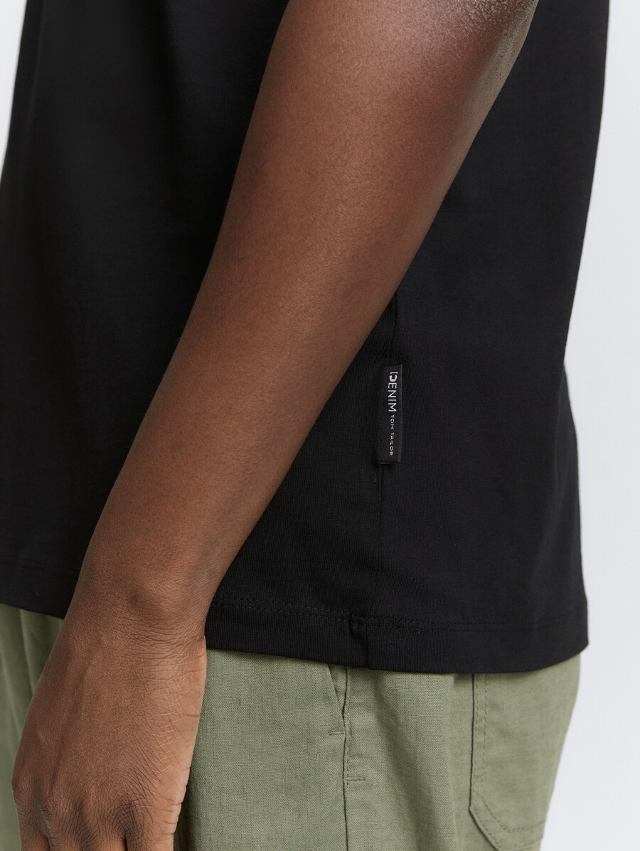 t-shirt basique de couleurs unies