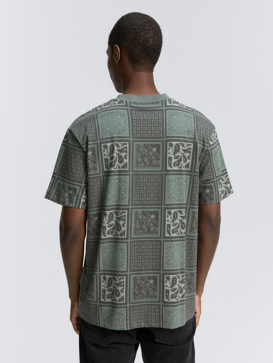 t-shirt coupe décontractée à motif