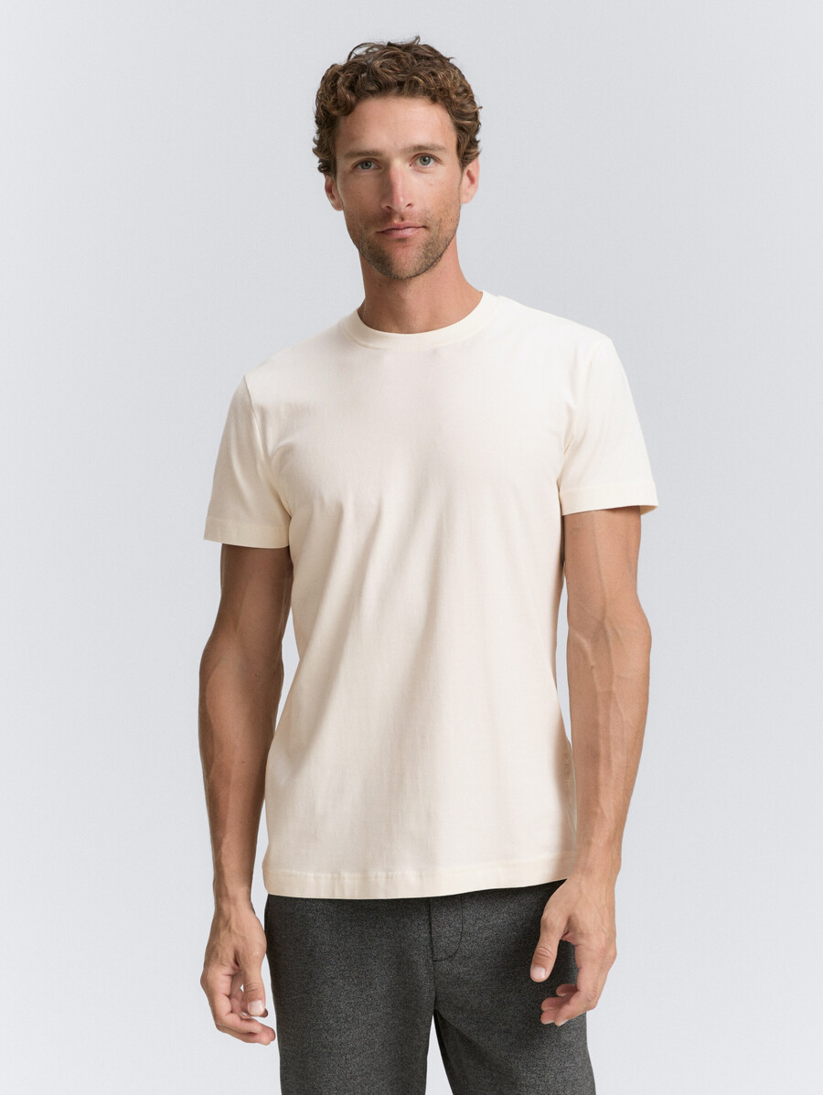 t-shirt ajusté et extensible