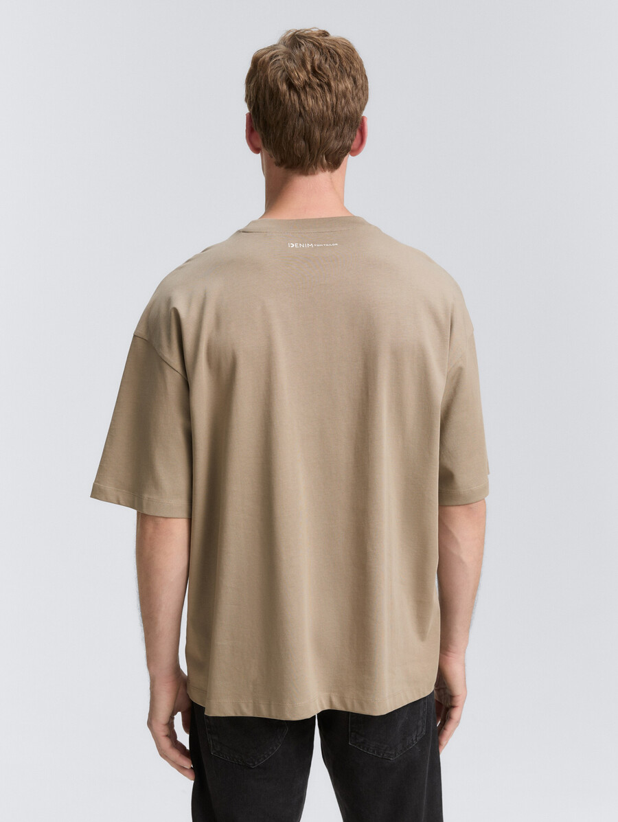 t-shirt oversize