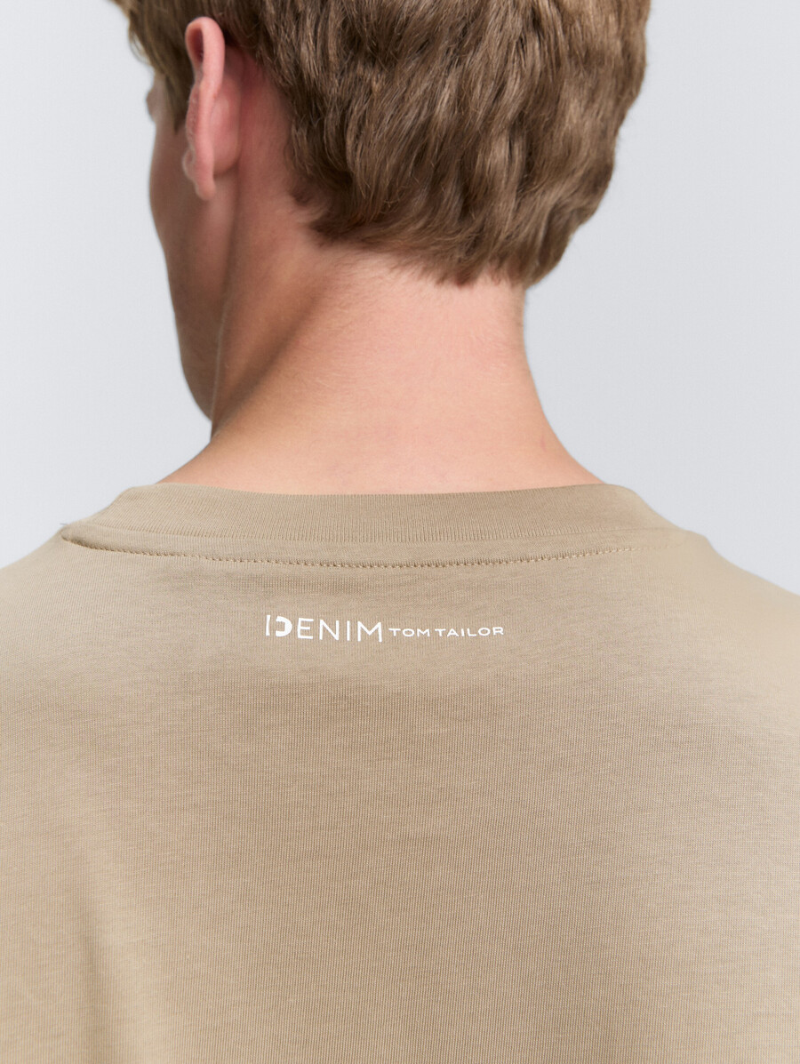 t-shirt oversize