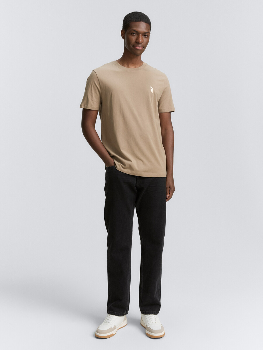 t-shirt avec impression au dos