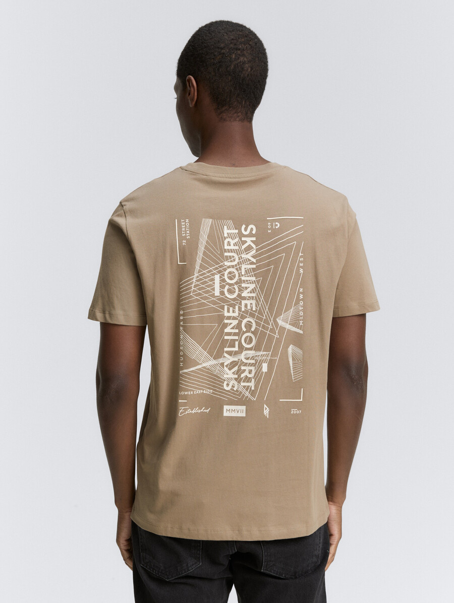 t-shirt avec impression au dos