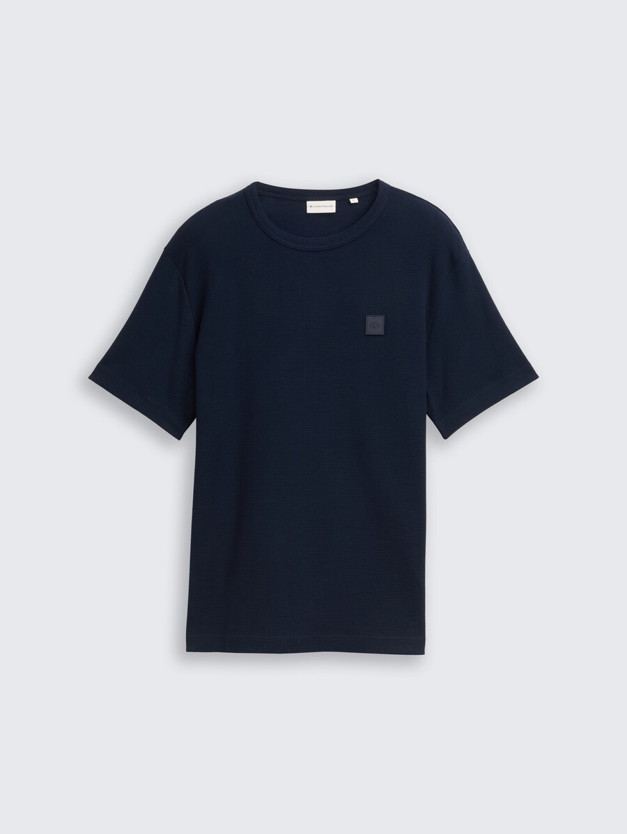 t-shirt avec badge logo