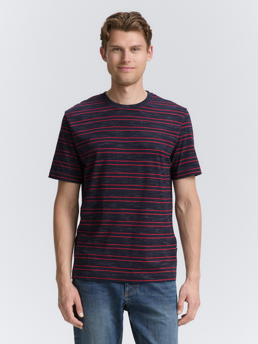t-shirt à rayures