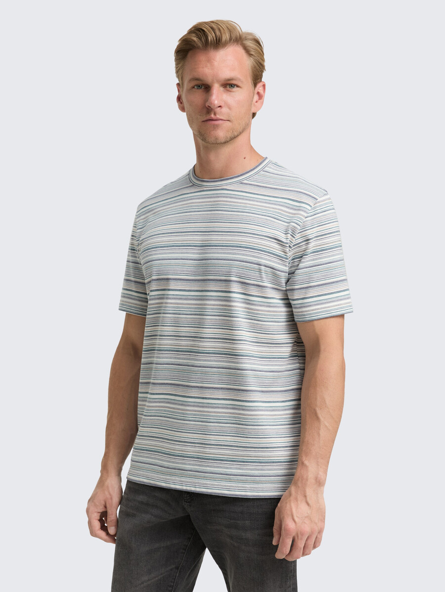 t-shirt à rayures