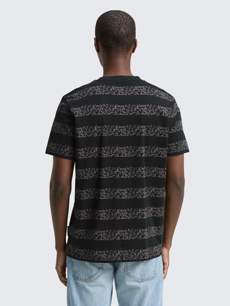 t-shirt à rayures