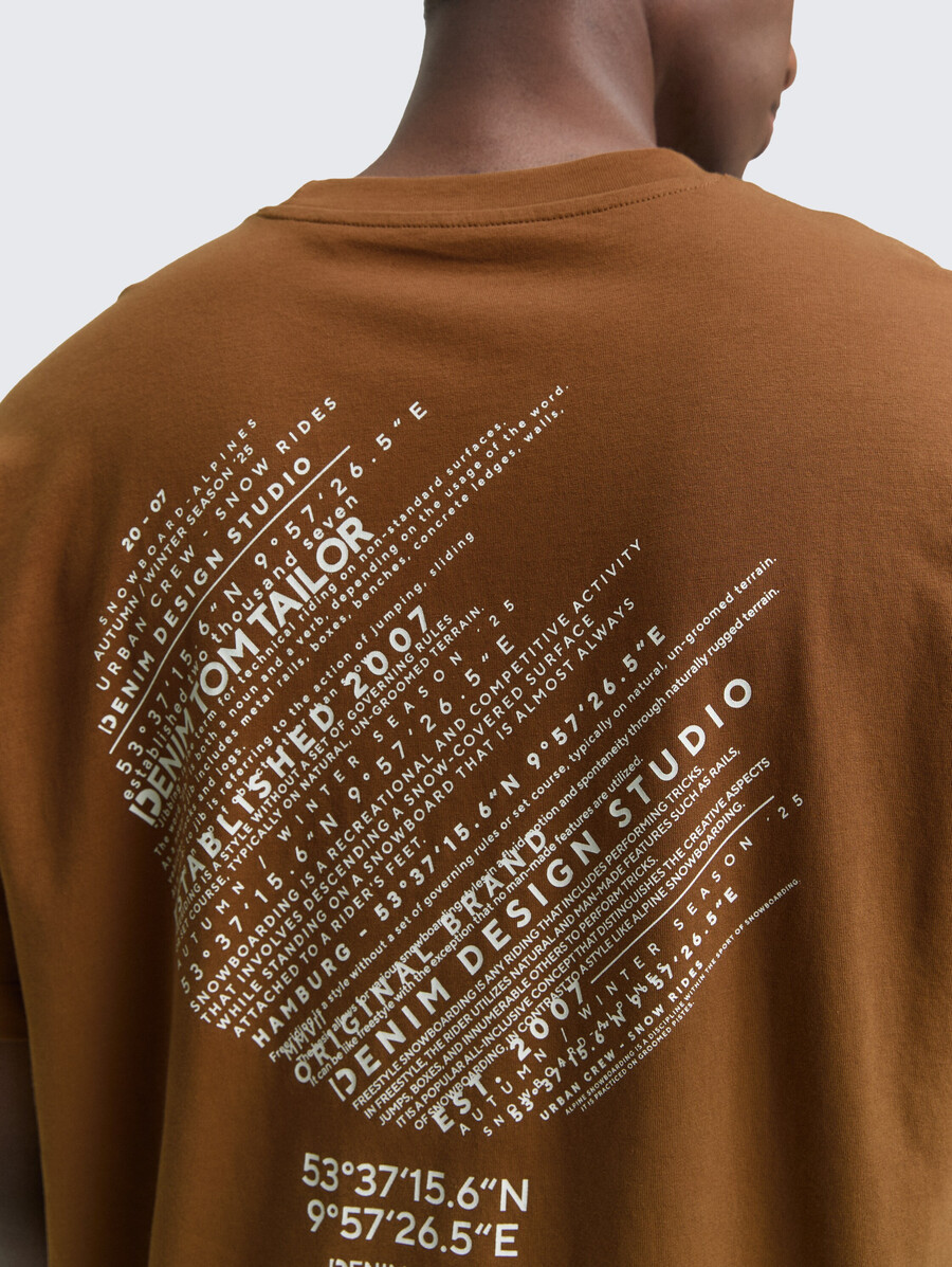 t-shirt coupe décontractée avec imprimé