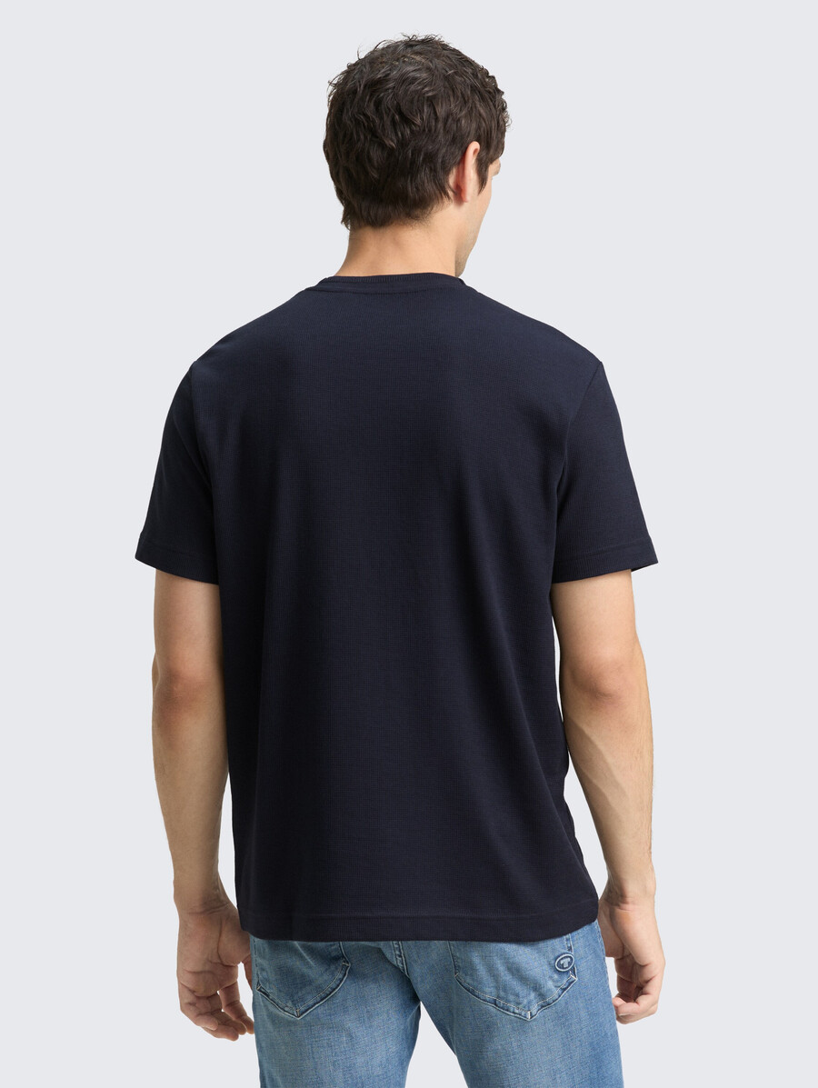 t-shirt à texture gaufrée