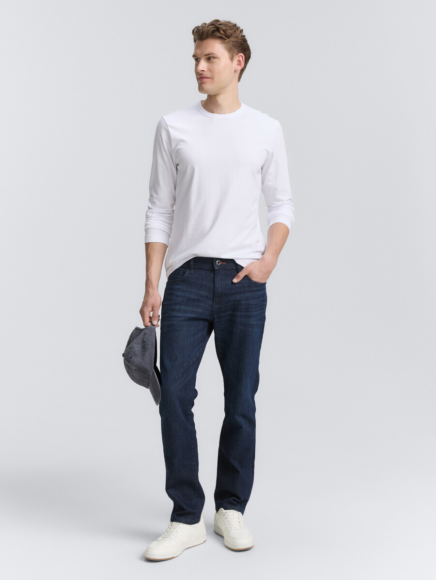 chemise à manches longues coupe ajustée et extensible
