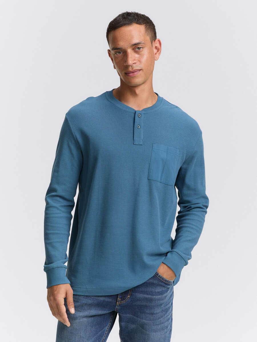 chemise henley côtelée à manches longues avec poche poitrine