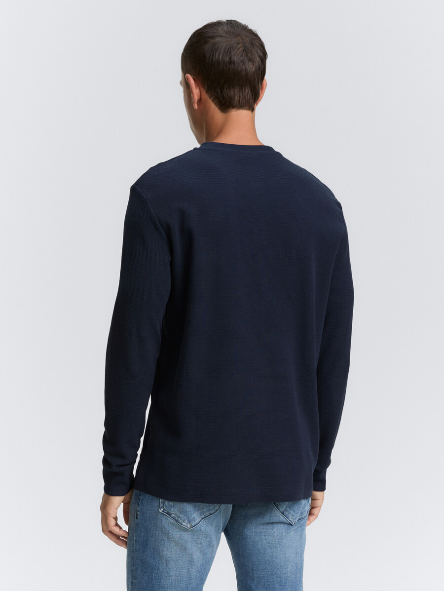 chemise henley côtelée à manches longues avec poche poitrine