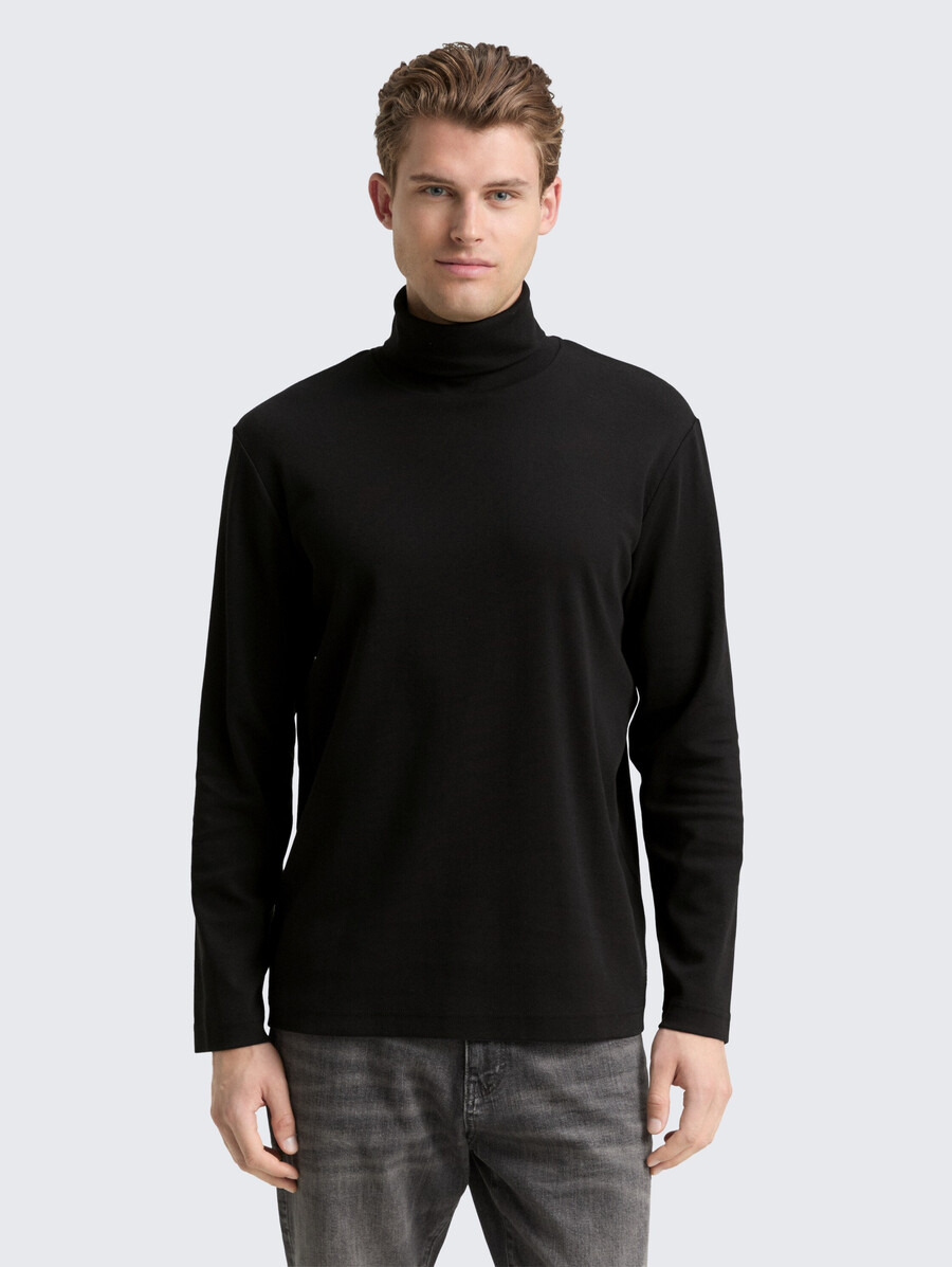 chemise à col roulé basique