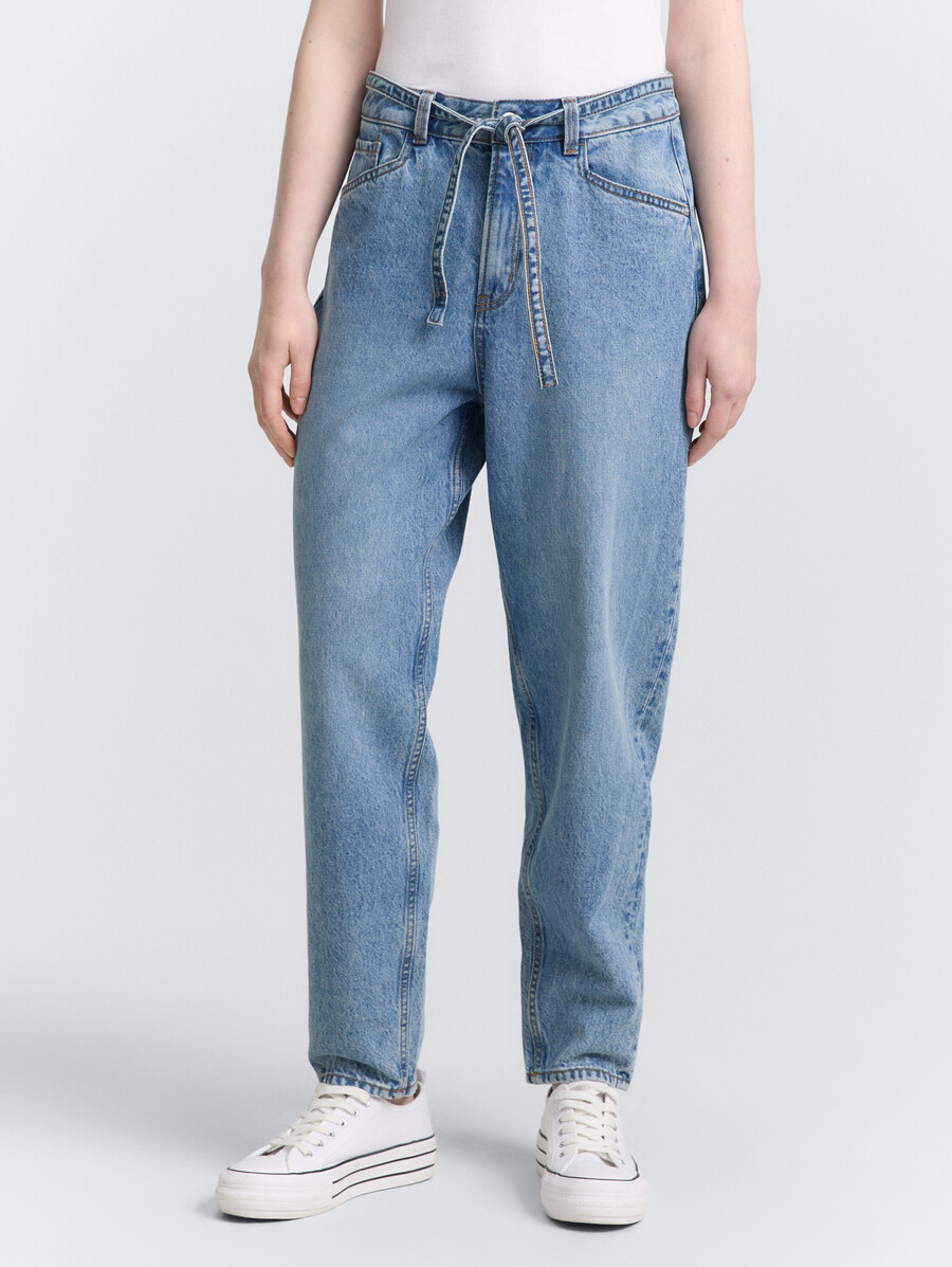 jean ttadea barrel avec ceinture