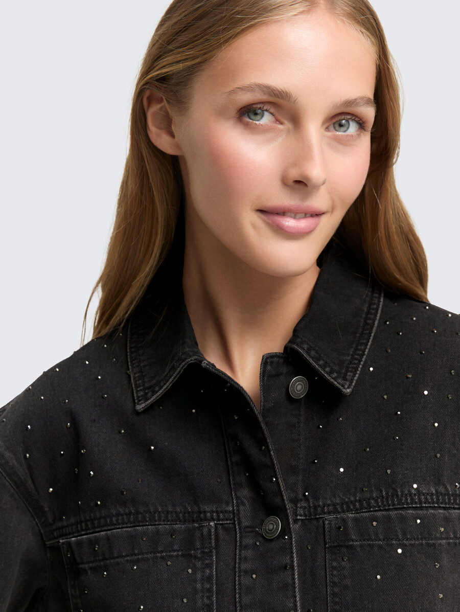veste en jean ornée de strass