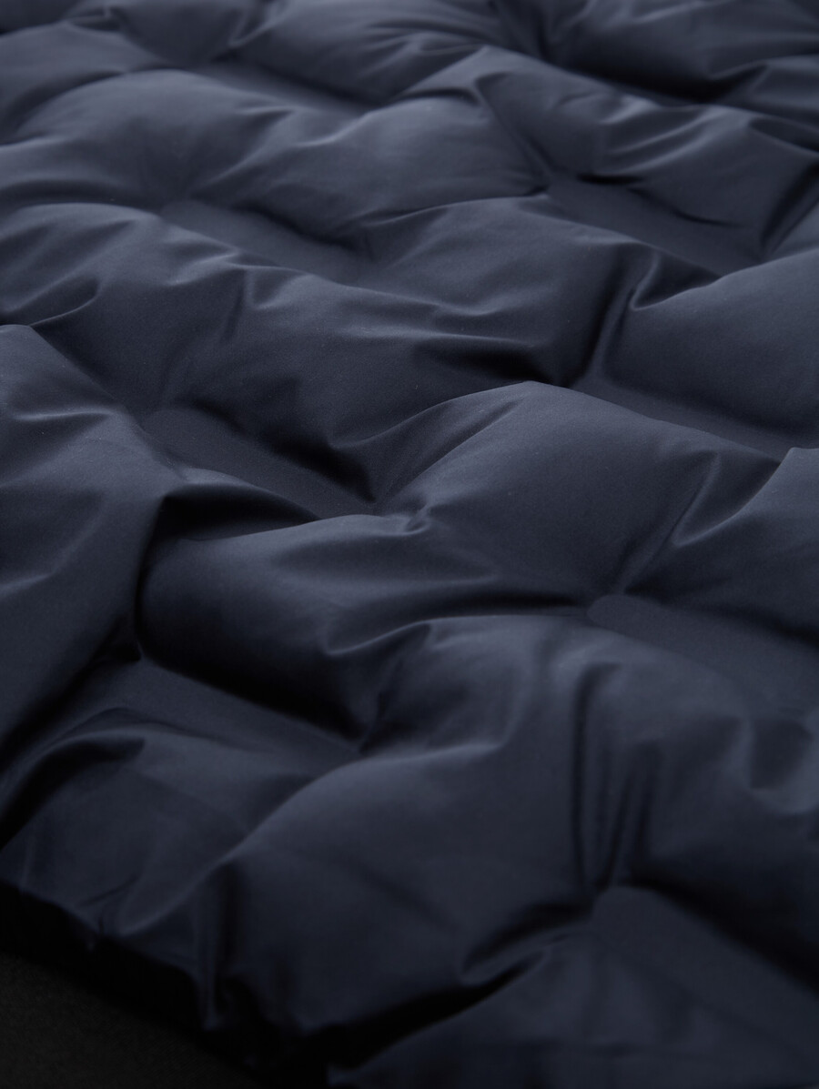 veste matelassée hybride légère à capuche et col montant