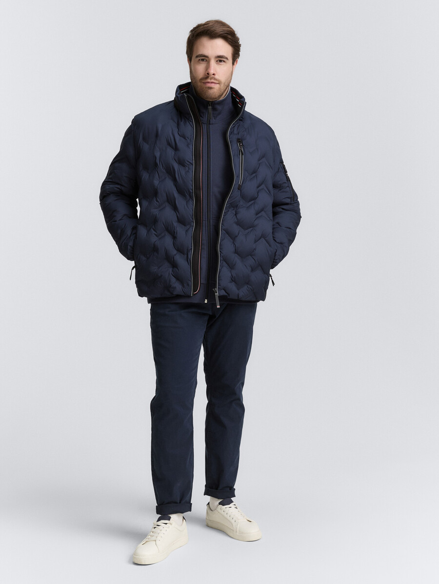 grande taille - veste matelassée légère hybride avec capuche escamotable