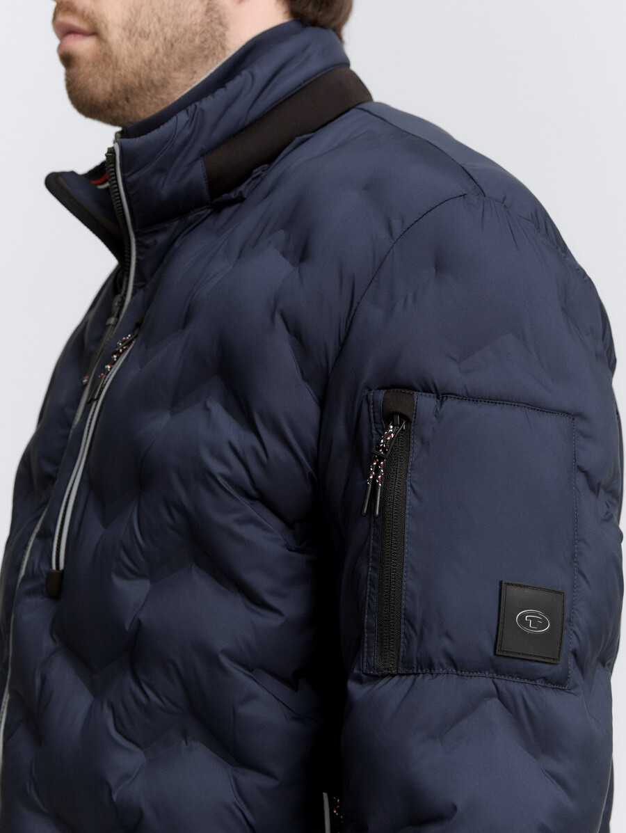 grande taille - veste matelassée légère hybride avec capuche escamotable