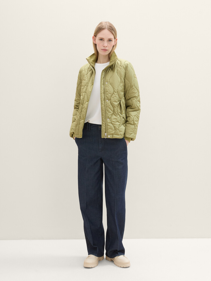 veste fine à capuche